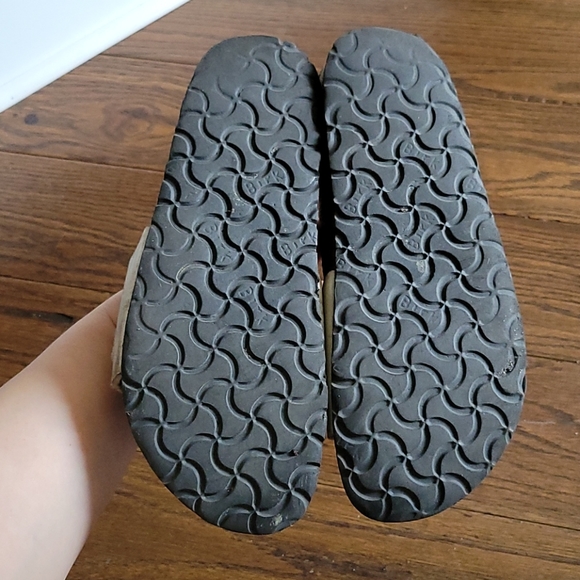 Gently worn birkenstock slides - Picture 2 of 2